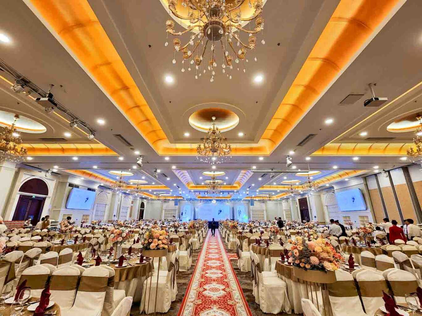 Eros palace là địa điểm hoàn hảo cho tiệc cưới như mơ tại Biên Hoà