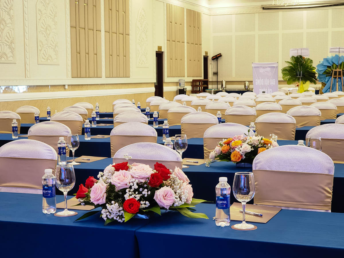 Đại Hội Đồng Cổ Đông Thường Niên 2025 - Cường Thuận IDICO 9 Eros Palace Phục Vụ Tận Tình