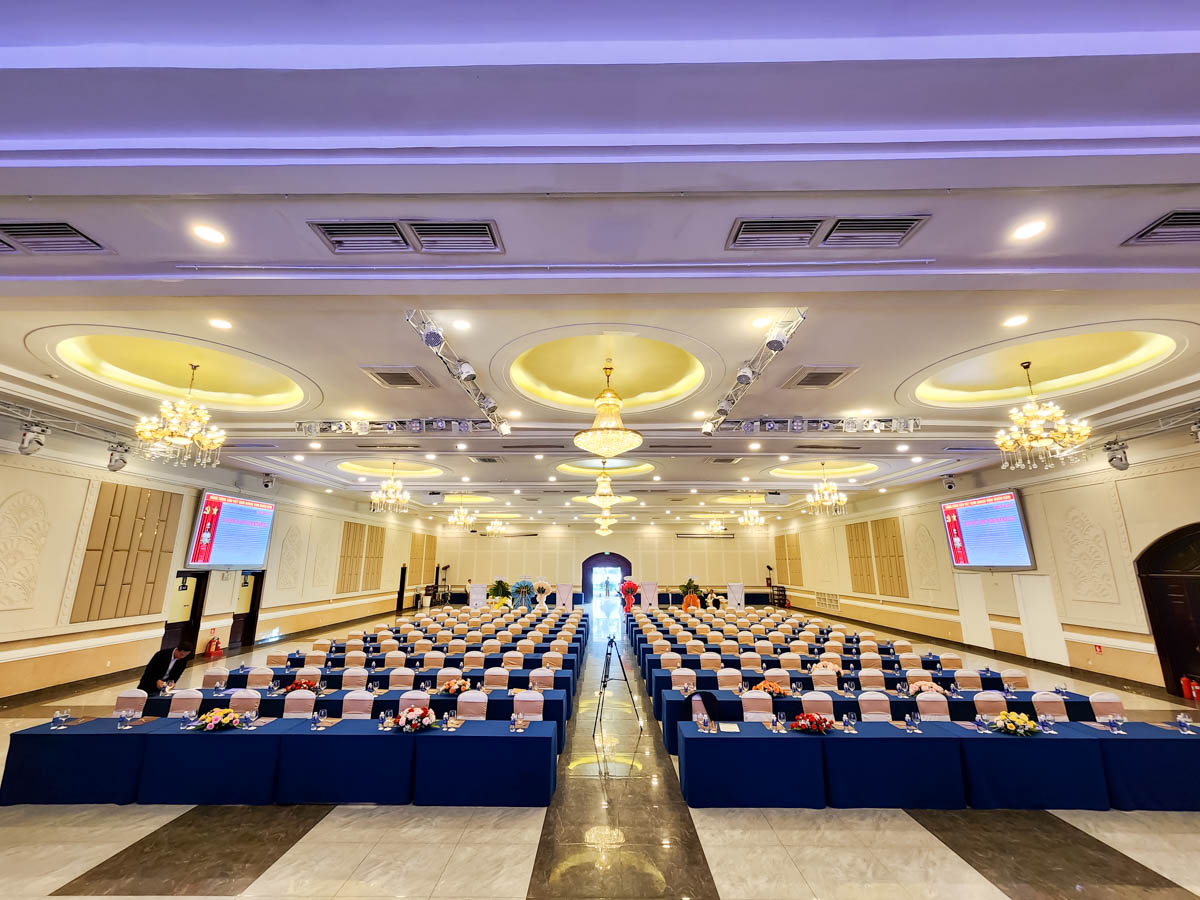 Đại Hội Đồng Cổ Đông Thường Niên 2025 - Cường Thuận IDICO 3 Không Gian Sảnh Hiện Đại Rộng Rãi